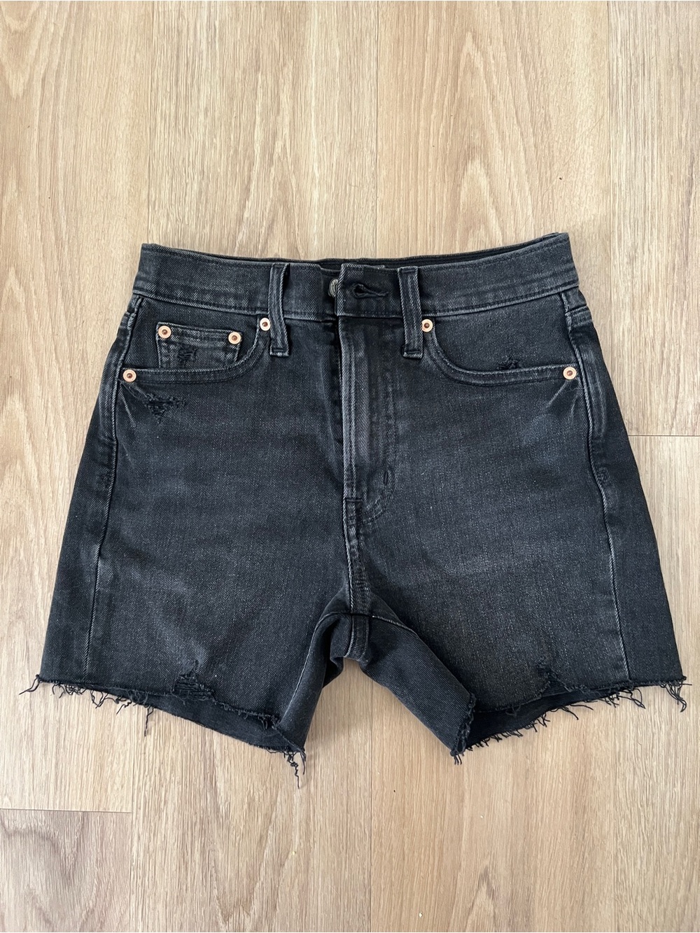 Gap High-Waist Black Denim Shorts - Classic Women's Cut